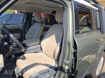 2022 Land Rover Defender 110 S – miniatura 6