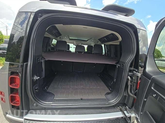 2022 Land Rover Defender 110 SE - miniatura 11