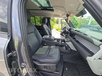 2022 Land Rover Defender 110 SE - miniatura 15