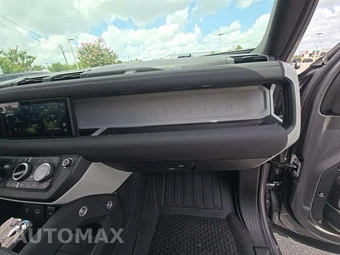 2022 Land Rover Defender 110 SE - miniatura 16