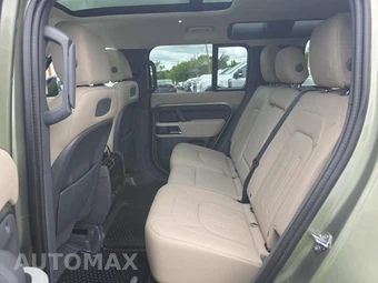 2022 Land Rover Defender 110 SE – miniatura 16