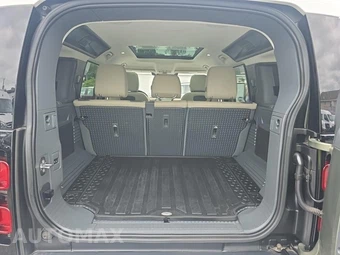 2022 Land Rover Defender 110 SE – miniatura 20