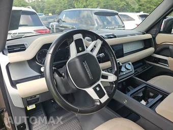 2022 Land Rover Defender 110 SE – miniatura 11