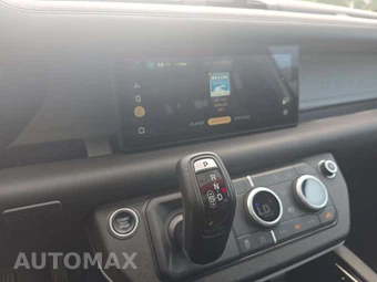 2022 Land Rover Defender 110 X-Dynamic HSE - miniatura 10