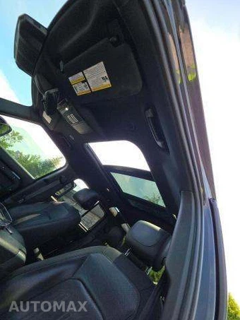 2022 Land Rover Defender 110 X-Dynamic HSE – miniatura 11
