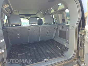 2022 Land Rover Defender 110 X-Dynamic HSE – miniatura 16