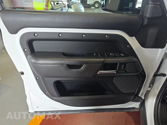 2022 Land Rover Defender 110 X-Dynamic HSE - miniatura 9