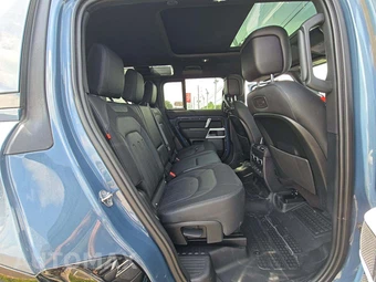 2022 Land Rover Defender 110 X-Dynamic HSE - miniatura 16