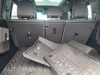 2022 Land Rover Defender 110 X-Dynamic SE – miniatura 16