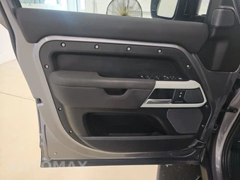 2022 Land Rover Defender 110 X-Dynamic SE - miniatura 9