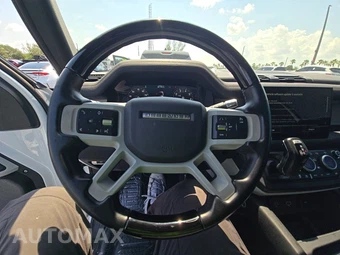 2022 Land Rover Defender 110 X-Dynamic SE - miniatura 10