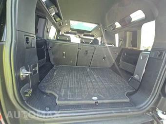 2022 Land Rover Defender 110 X-Dynamic SE - miniatura 16