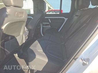 2022 Land Rover Defender 110 X-Dynamic SE - miniatura 13