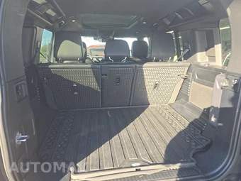 2022 Land Rover Defender 110 X-Dynamic SE - miniatura 16