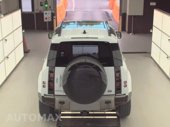 2022 Land Rover Defender 110 X-Dynamic SE – miniatura 5