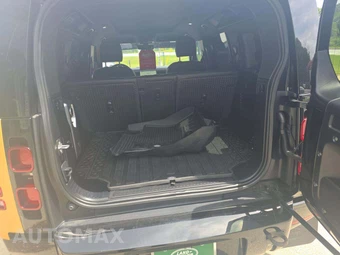2022 Land Rover Defender 110 X-Dynamic SE - miniatura 14
