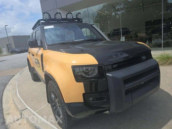 2022 Land Rover Defender 110 X-Dynamic SE - miniatura 4