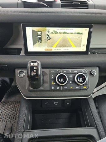 2022 Land Rover Defender 110 X-Dynamic SE – miniatura 10