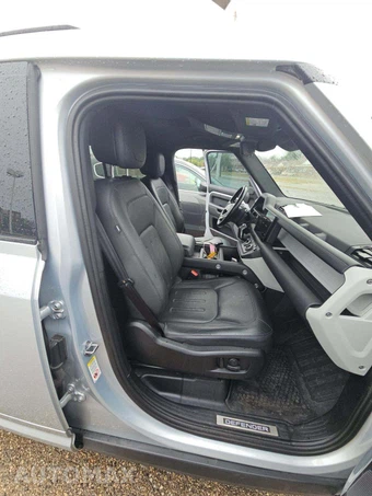 2022 Land Rover Defender 110 XS Edition - miniatura 18