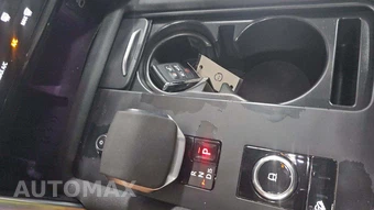 2022 Land Rover Discovery S - miniatura 25
