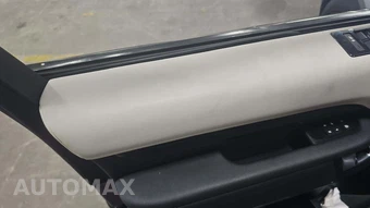 2022 Land Rover Discovery S - miniatura 32
