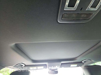 2022 Land Rover Discovery S - miniatura 8
