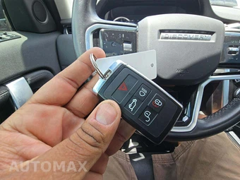 2022 Land Rover Discovery Sport S - miniatura 8
