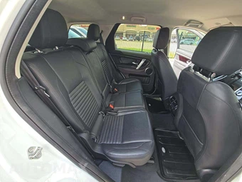2022 Land Rover Discovery Sport S - miniatura 16