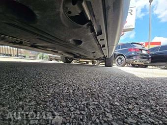 2022 Land Rover Discovery Sport S - miniatura 17