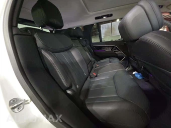 2022 Land Rover Range Rover SE - miniatura 16