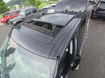 2022 Land Rover Range Rover Sport SVR Carbon Edition - miniatura 9