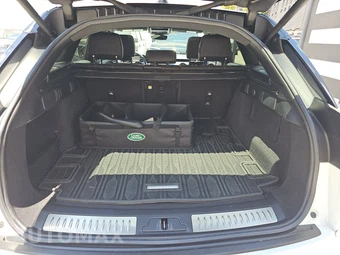 2022 Land Rover Range Rover Velar R-Dynamic S – miniatura 16