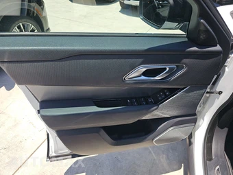 2022 Land Rover Range Rover Velar R-Dynamic S – miniatura 9