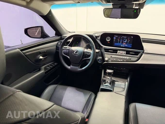 2022 Lexus ES 300h – miniatura 15