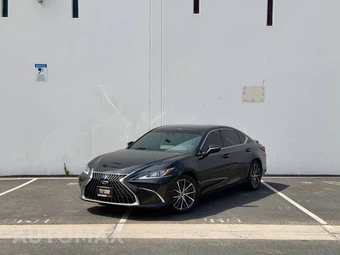 2022 Lexus ES 300h – miniatura 2