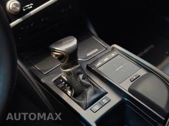 2022 Lexus ES 300h – miniatura 25