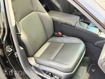 2022 Lexus ES 300h – miniatura 31