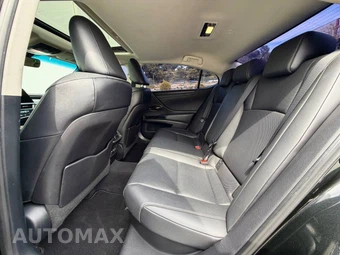 2022 Lexus ES 300h – miniatura 33