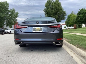 2022 Lexus ES 350 - miniatura 10