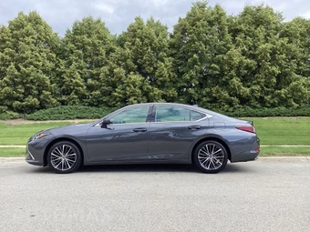 2022 Lexus ES 350 - miniatura 3