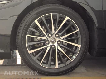 2022 Lexus ES 350 - miniatura 9