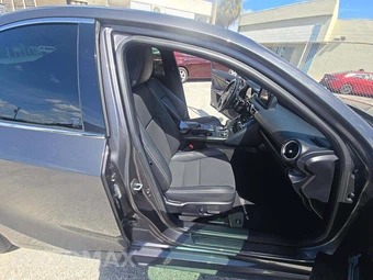 2022 Lexus IS 300 - miniatura 15