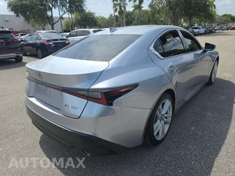 2022 Lexus IS 300 - miniatura 2