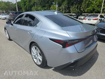 2022 Lexus IS 300 - miniatura 3