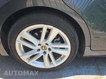 2022 Lexus IS 300 – miniatura 27