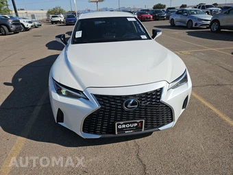 2022 Lexus IS 300 – miniatura 2