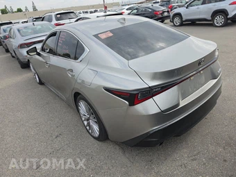 2022 Lexus IS 300 – miniatura 6