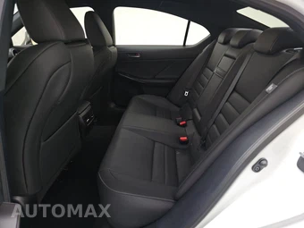 2022 Lexus IS 300 – miniatura 13