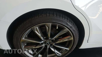 2022 Lexus IS 300 – miniatura 22