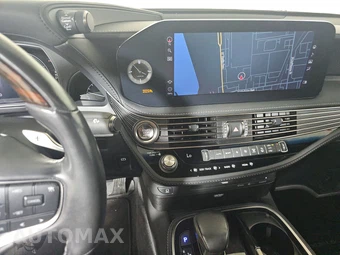 2022 Lexus LS 500 – miniatura 11